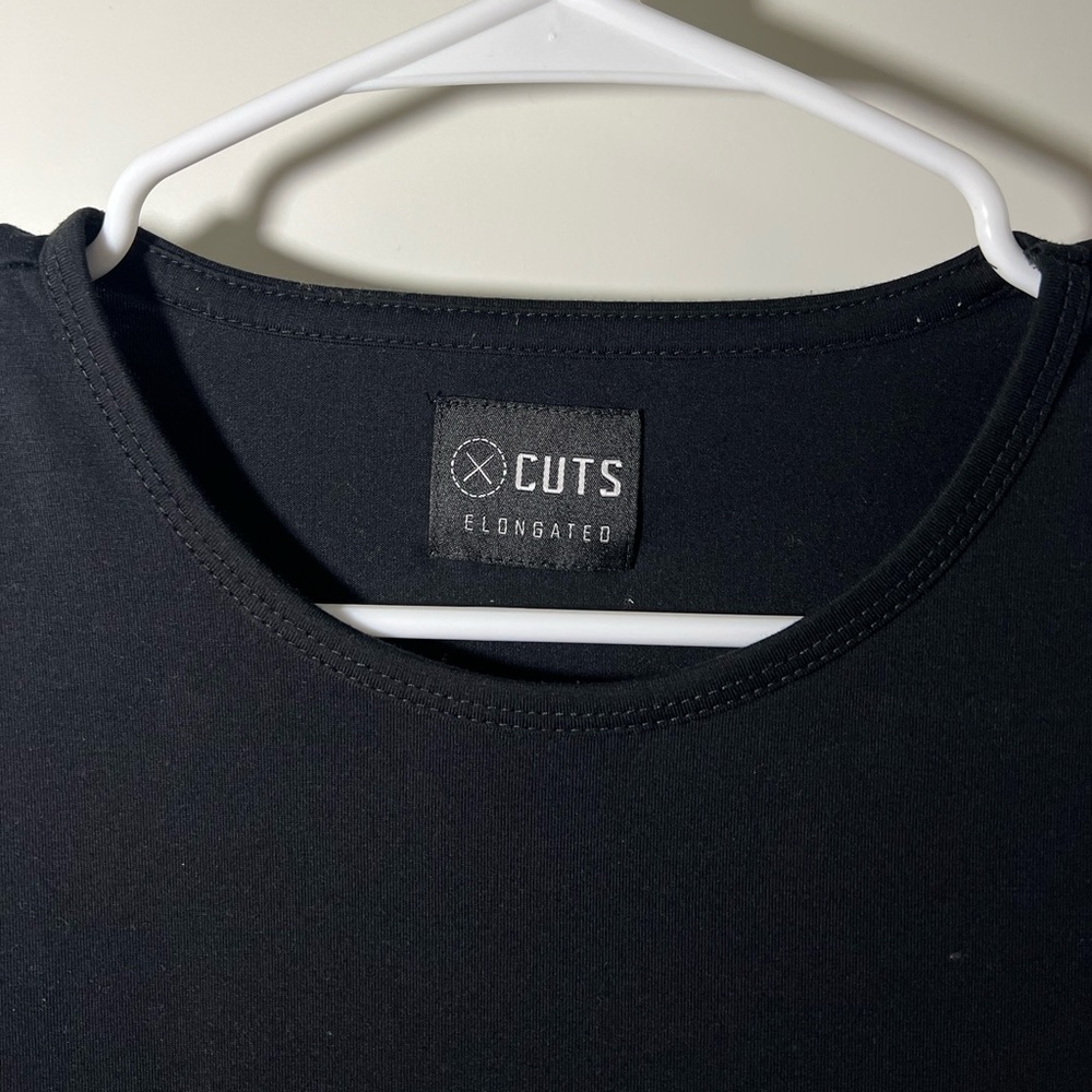 Cuts Elongated Tee